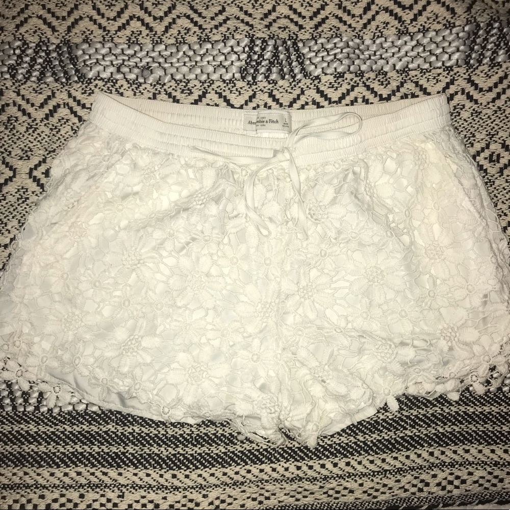 Crochet Flower A&F shorts